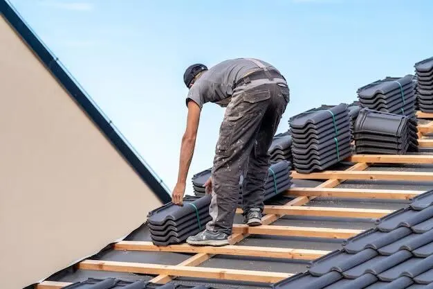 Signs of roof damage Signs of roof damage
